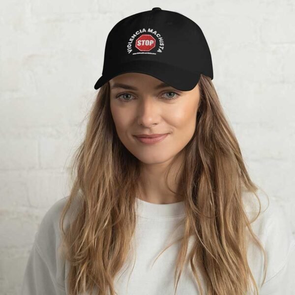 Gorra bordada negra